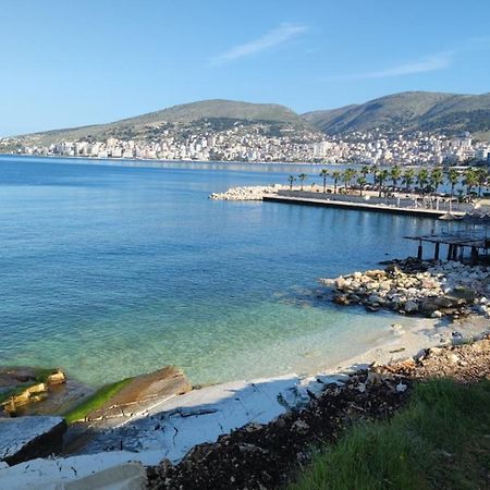 White Sidesea View Apartment Sarandë Buitenkant foto